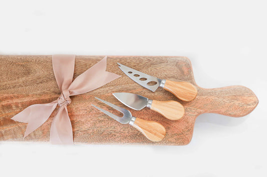 Mango Wood Board With Handles and Cheese Knife Set