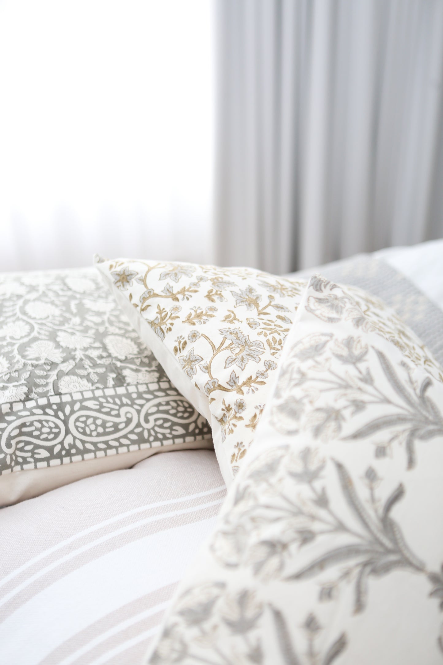 Pebble Paisley Cushion Cover